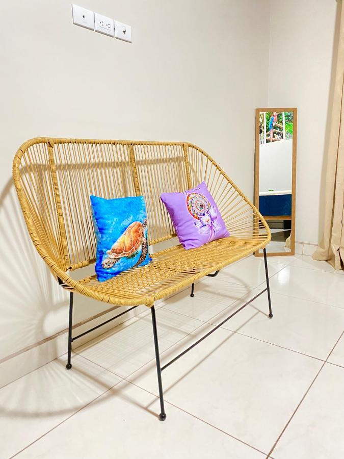 Pura Vida Apartment. 5 Min From Airport Alajuela Eksteriør bilde