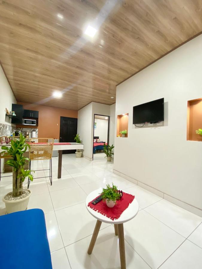 Pura Vida Apartment. 5 Min From Airport Alajuela Eksteriør bilde