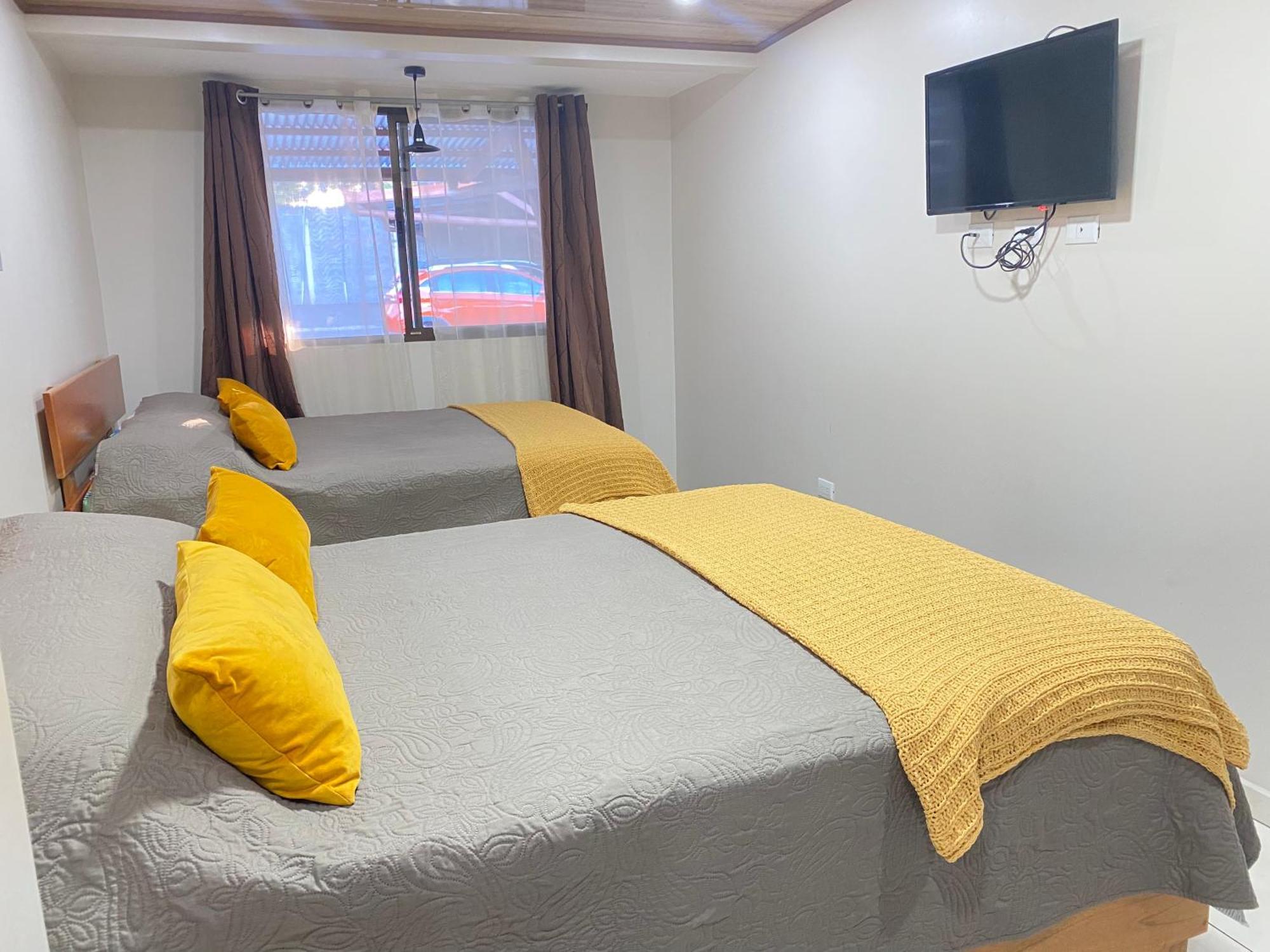 Pura Vida Apartment. 5 Min From Airport Alajuela Eksteriør bilde