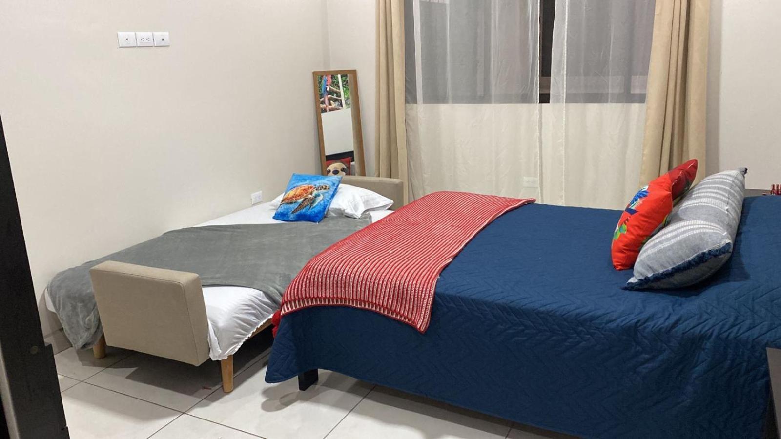 Pura Vida Apartment. 5 Min From Airport Alajuela Eksteriør bilde